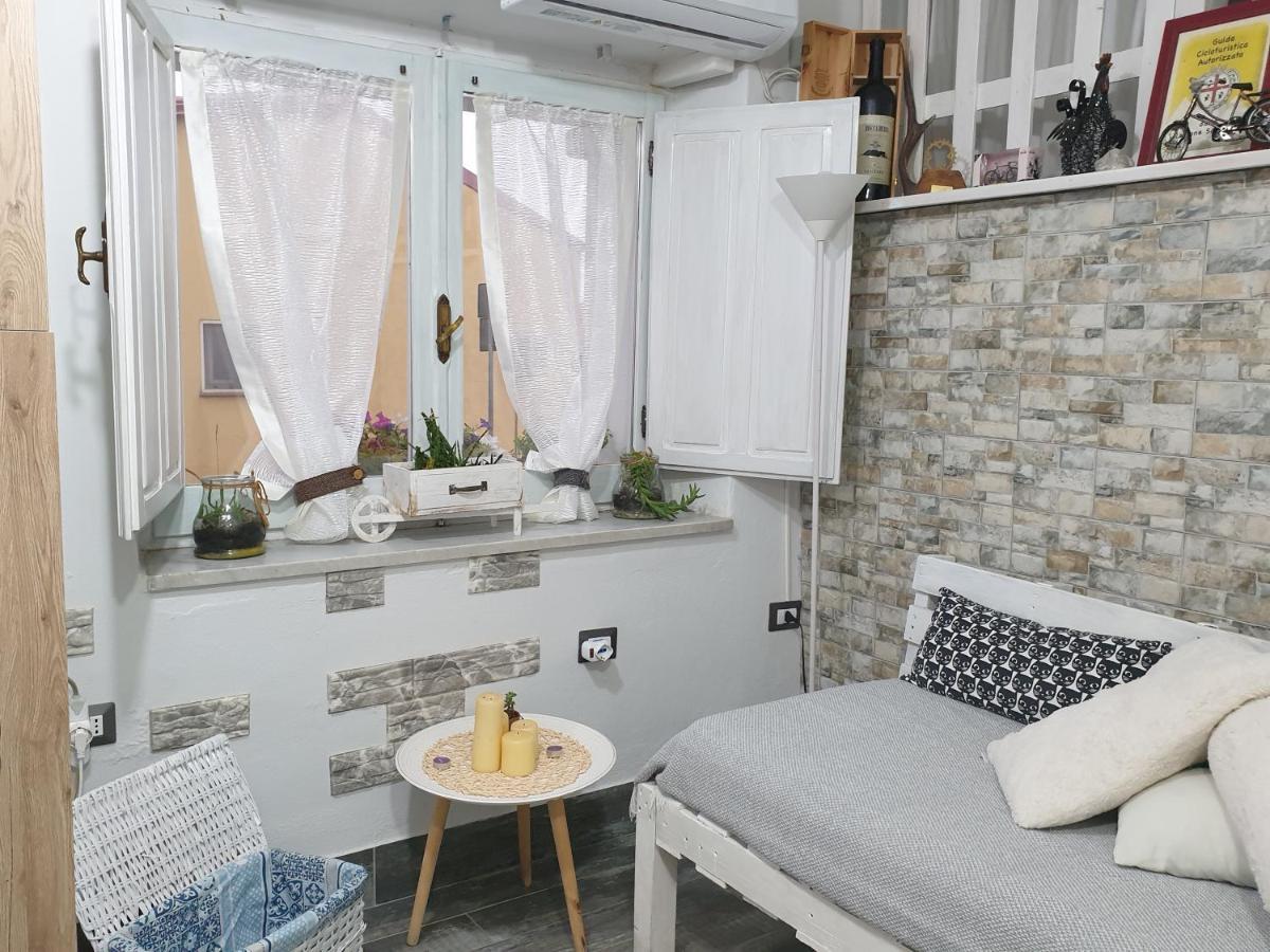 Casa Del Cicloturista Apartment Santadi ภายนอก รูปภาพ