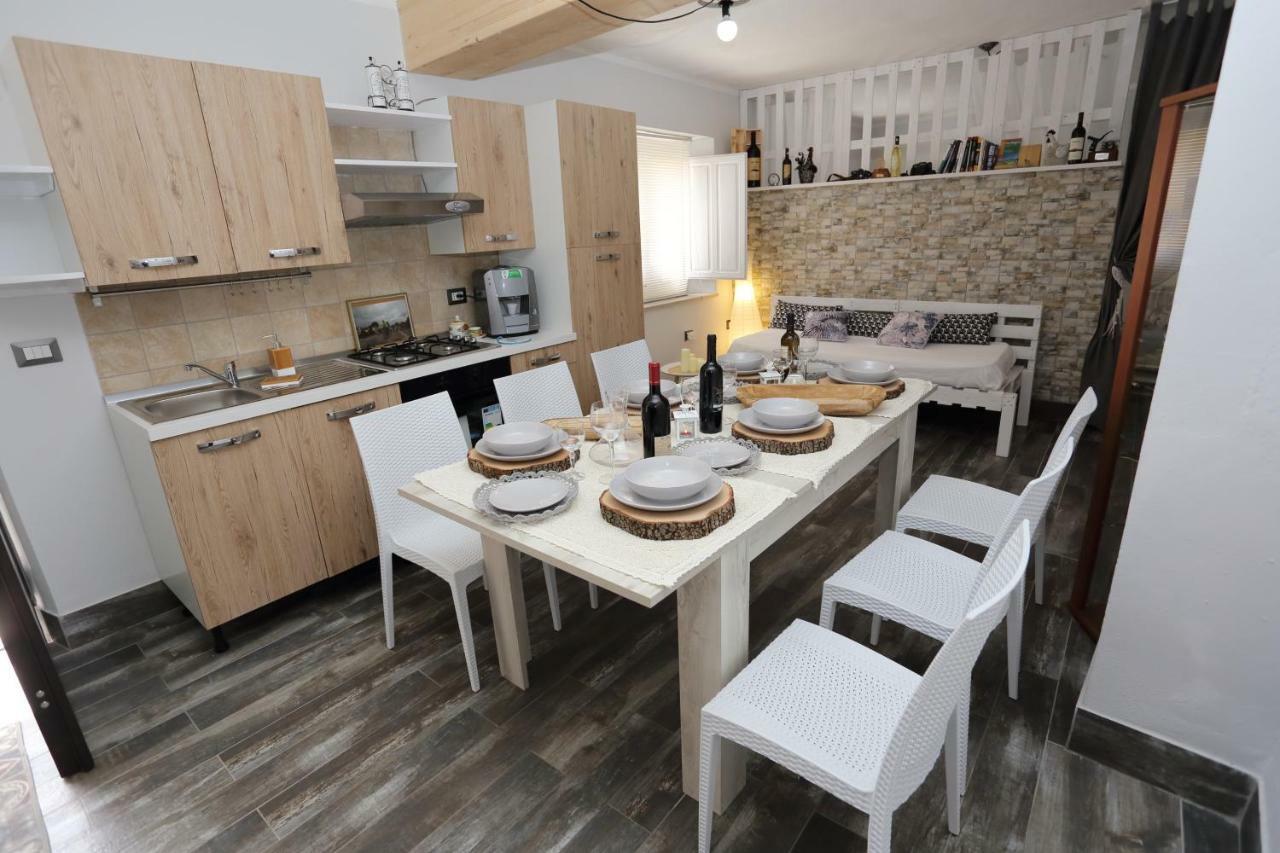 Casa Del Cicloturista Apartment Santadi ภายนอก รูปภาพ