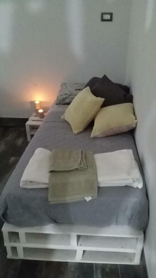 Casa Del Cicloturista Apartment Santadi ภายนอก รูปภาพ