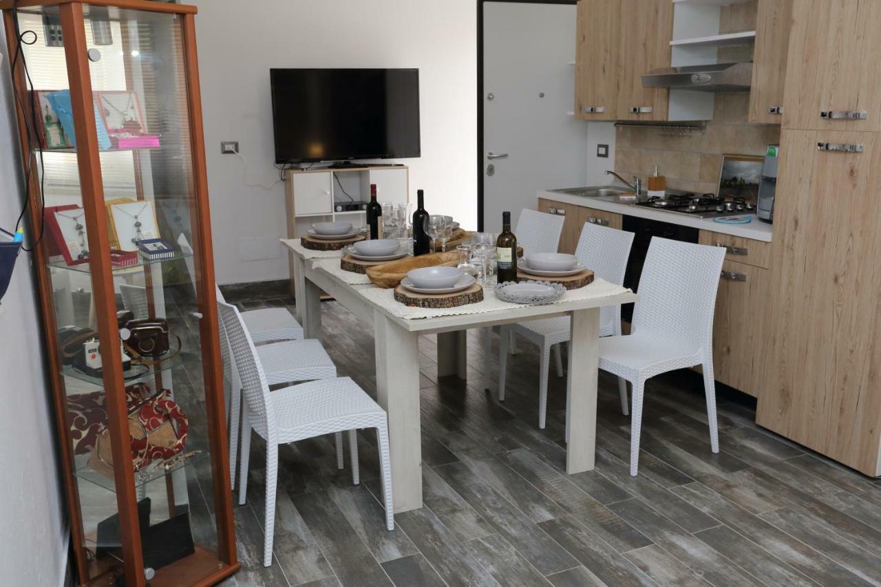 Casa Del Cicloturista Apartment Santadi ภายนอก รูปภาพ