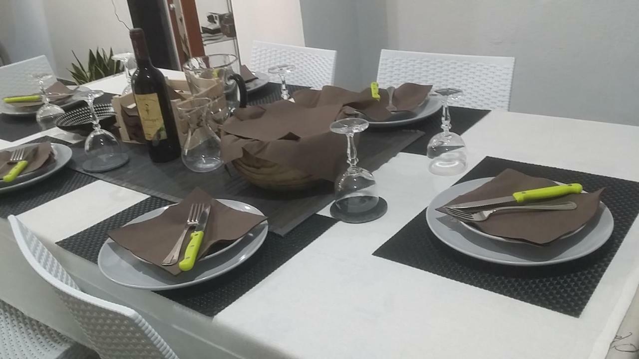 Casa Del Cicloturista Apartment Santadi ภายนอก รูปภาพ